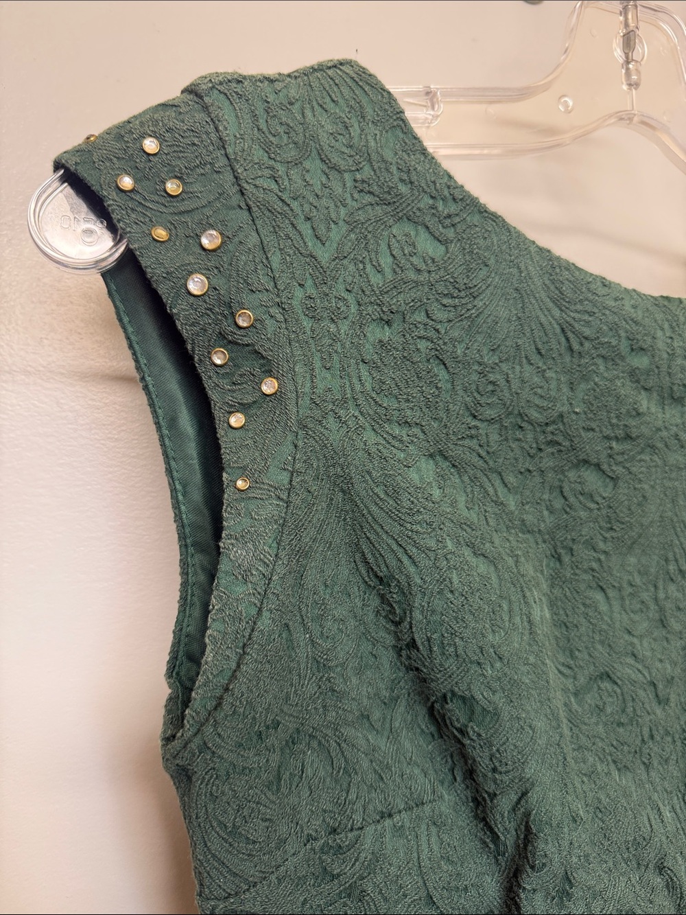Zara Forest Green Textured Cap-Sleeve Sheath Crochet Lace Rhinestone Mini Dress - Picture 2 of 7